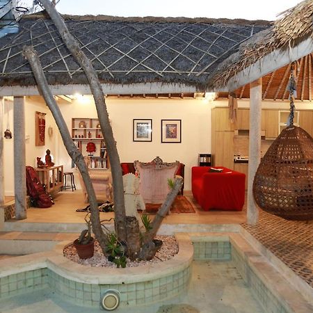Villa Sentosa, Cheerful 3-Bedroom Villa With Pool ギリ・トラワンガン エクステリア 写真