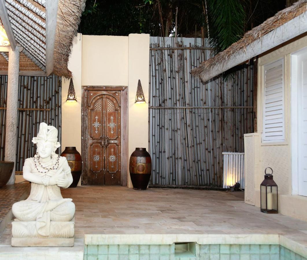 Villa Sentosa, Cheerful 3-Bedroom Villa With Pool ギリ・トラワンガン エクステリア 写真