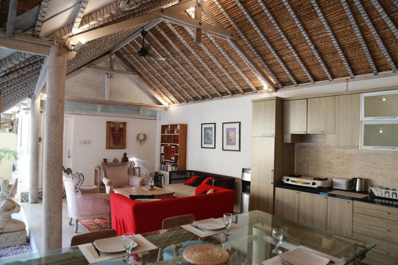 Villa Sentosa, Cheerful 3-Bedroom Villa With Pool ギリ・トラワンガン エクステリア 写真